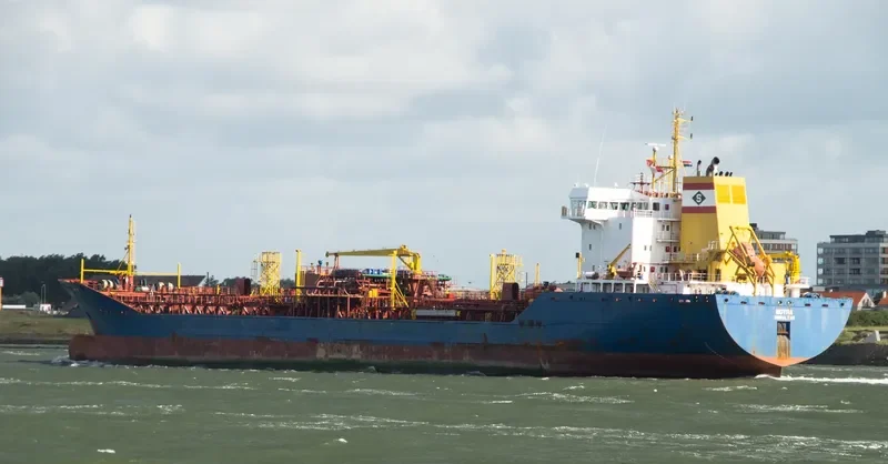 MOYRA Tanker IMO 9271999 photo 7