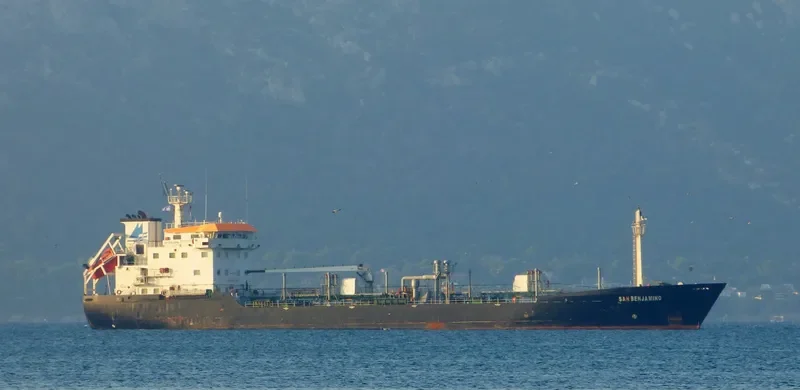 3B SPIRIT Tanker IMO 9272565 photo 5