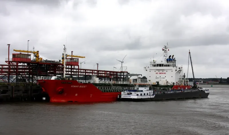 BOMAR QUEST Tanker IMO 9272735 photo 3