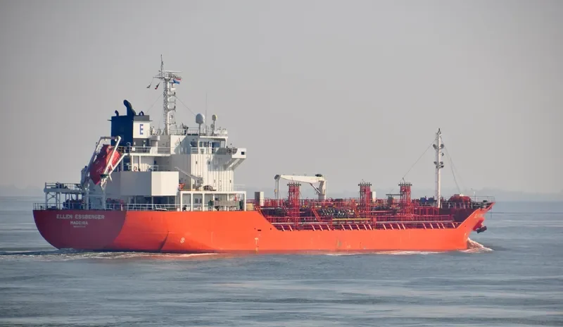 ELLEN ESSBERGER Tanker IMO 9272747 photo 2