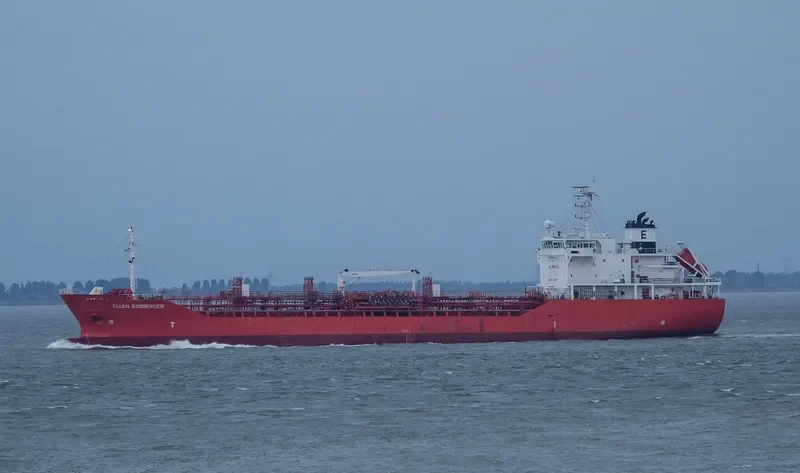 ELLEN ESSBERGER Tanker IMO 9272747 photo 7