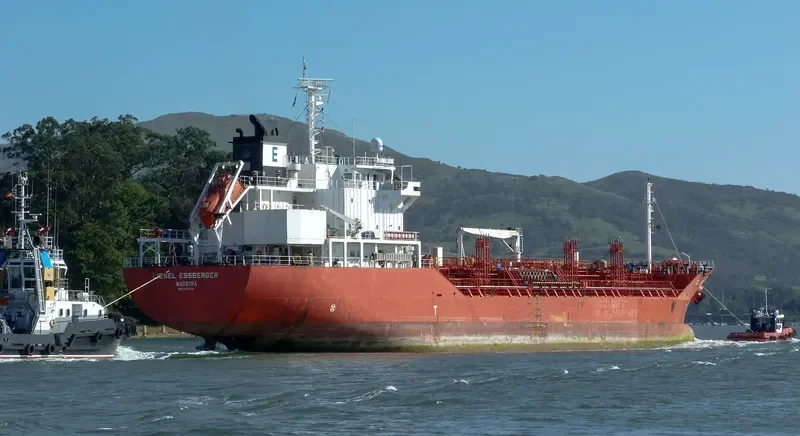 LIESEL ESSBERGER Tanker IMO 9272761 photo 5