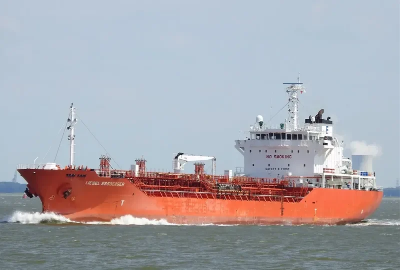 LIESEL ESSBERGER Tanker IMO 9272761 photo 8