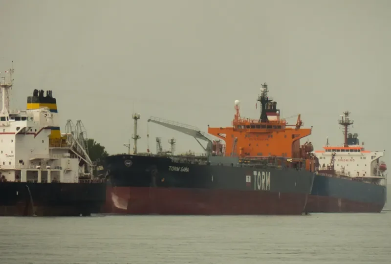 TORM SARA Tanker IMO 9273260 photo 4