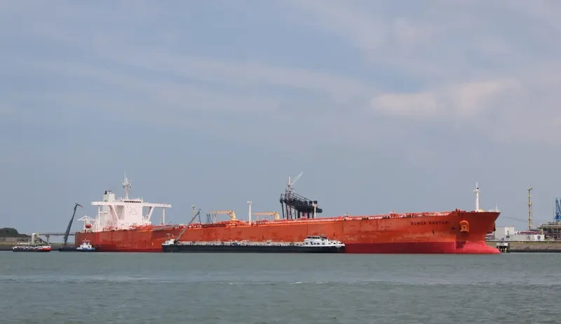 ANAHI Tanker IMO 9273337 photo 3