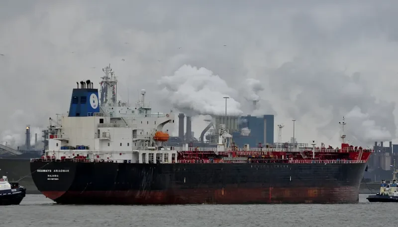 ST AMRAH Tanker IMO 9273624 photo 5