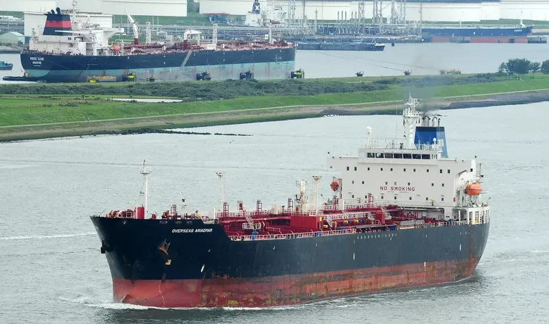 ST AMRAH Tanker IMO 9273624 photo 9