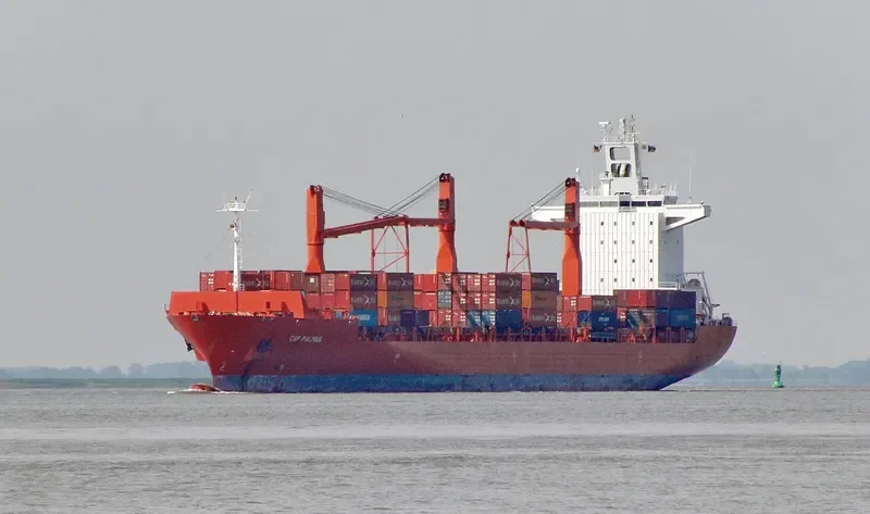 SPIL NIKEN Container Ship IMO 9273947 photo 2