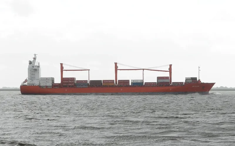 SPIL NIKEN Container Ship IMO 9273947 photo 3