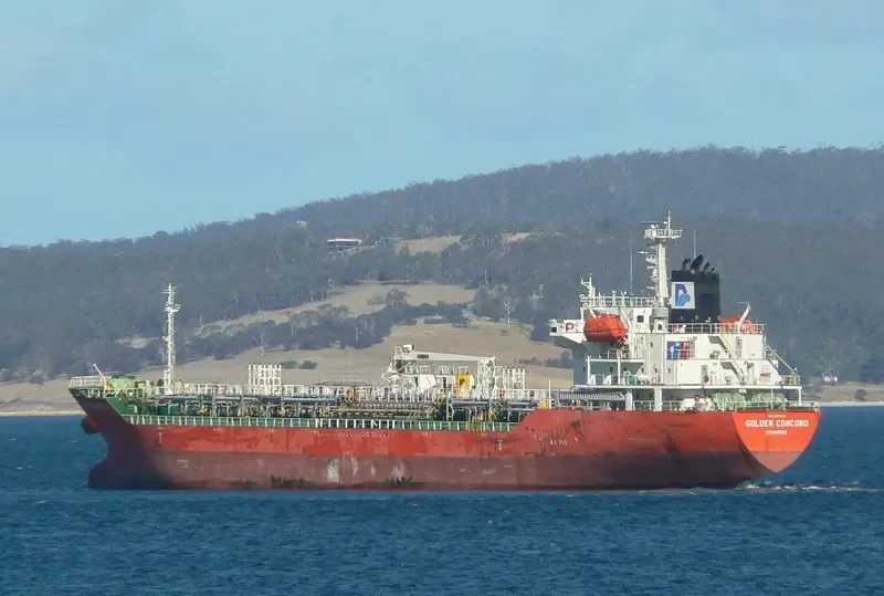 CONCORD Tanker IMO 9274006 photo 4