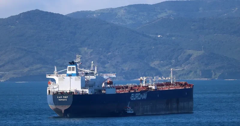 CAP PIERRE Tanker IMO 9274446 photo 7