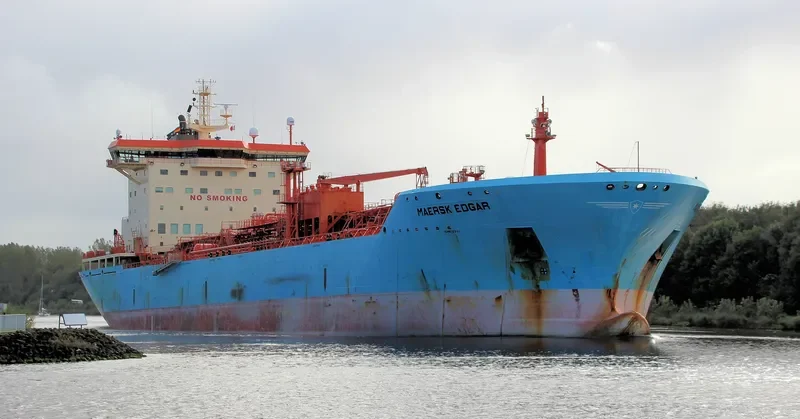 RATU ENRA Tanker IMO 9274630 photo 7