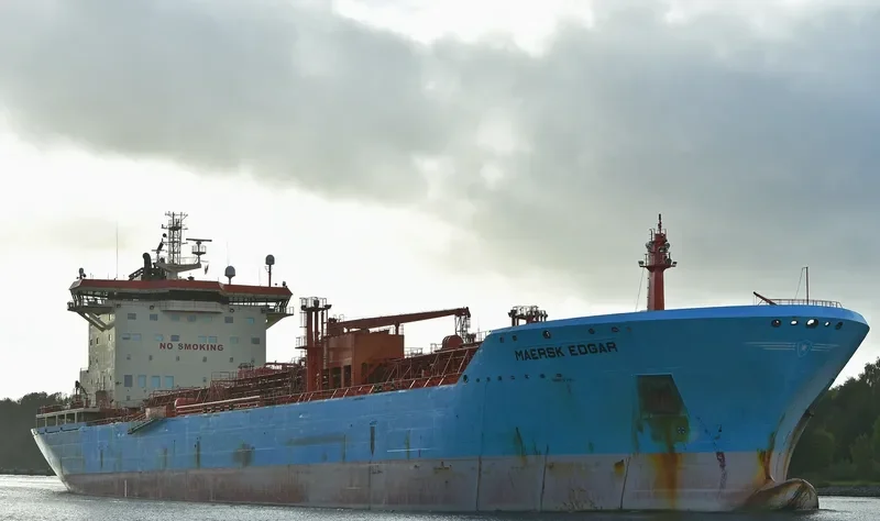 RATU ENRA Tanker IMO 9274630 photo 9