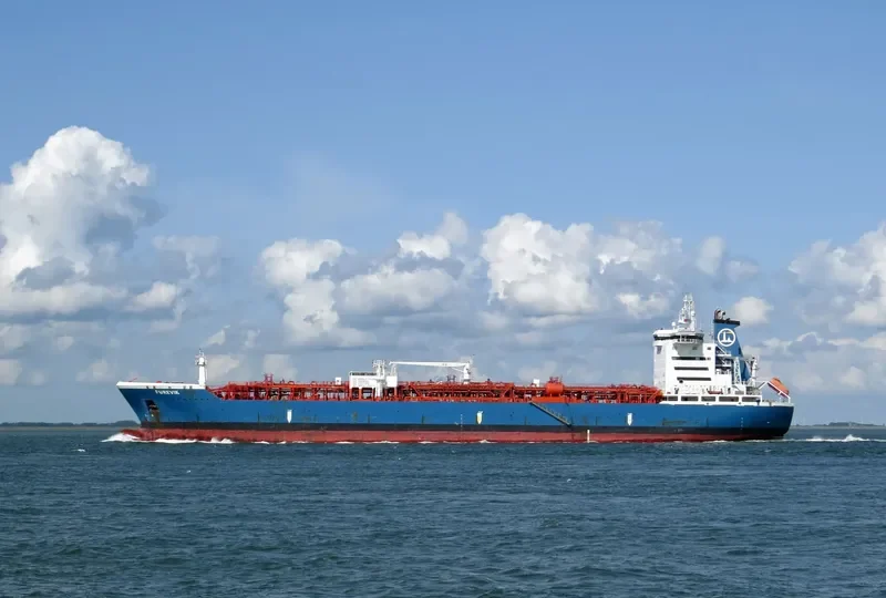 FUREVIK Tanker IMO 9274666 photo 3