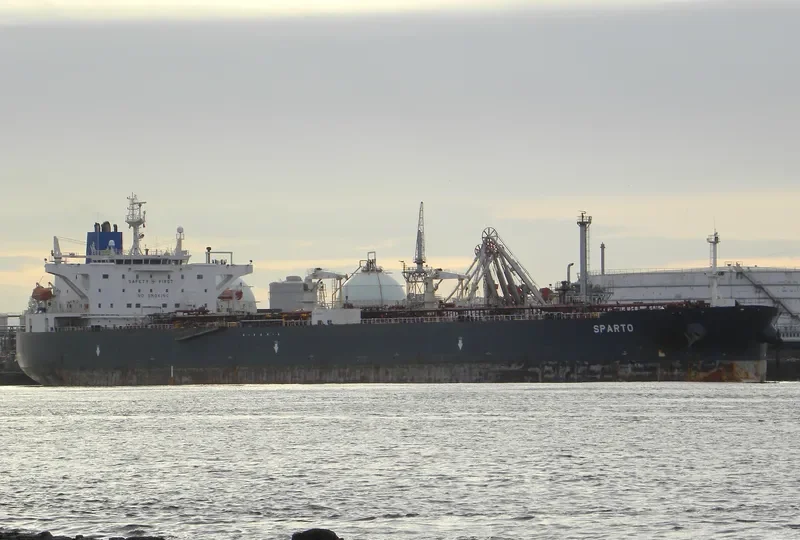 SEATRUST Tanker IMO 9274800 photo 2