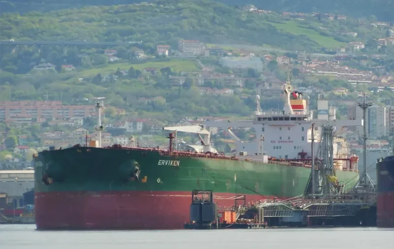 ERVIKEN Tanker IMO 9274812 photo 2