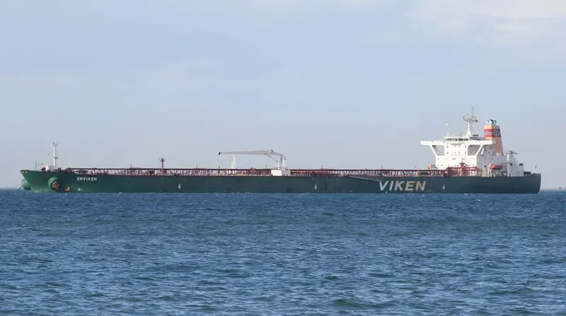 ERVIKEN Tanker IMO 9274812 photo 6