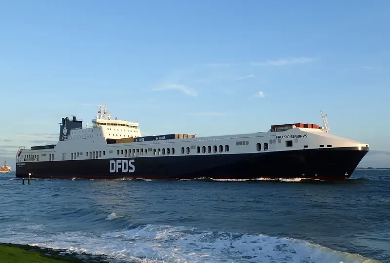FREESIA SEAWAYS Ro-Ro IMO 9274848 photo 7