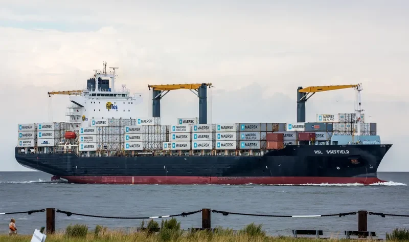 SHEFFIELD Container Ship IMO 9275024 photo 7