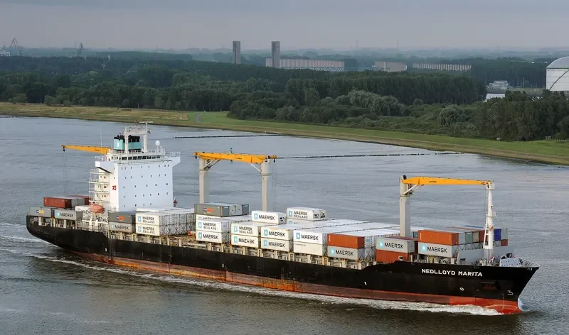 GARDINER Container Ship IMO 9275048 photo 2