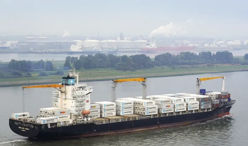 GARDINER Container Ship IMO 9275048 photo 3