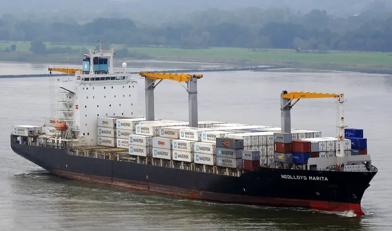 GARDINER Container Ship IMO 9275048 photo 4