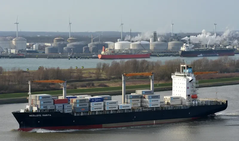 GARDINER Container Ship IMO 9275048 photo 5