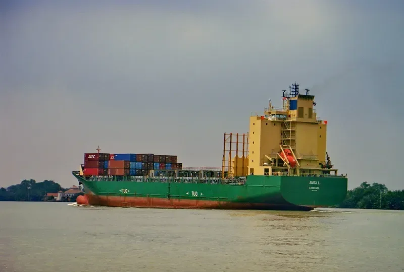 SC MEDFORD Container Ship IMO 9275103 photo 2