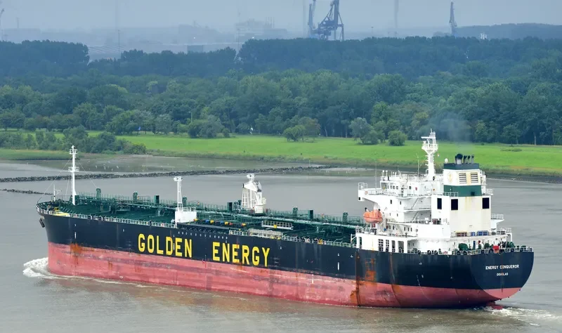 CONQUEROR Tanker IMO 9275660 photo 9
