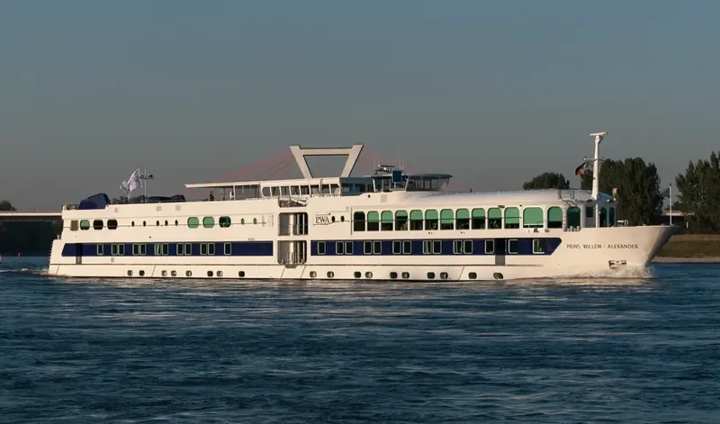 PRINS WILLEM ALEXANDER Passenger Ship IMO 9275945 photo 8