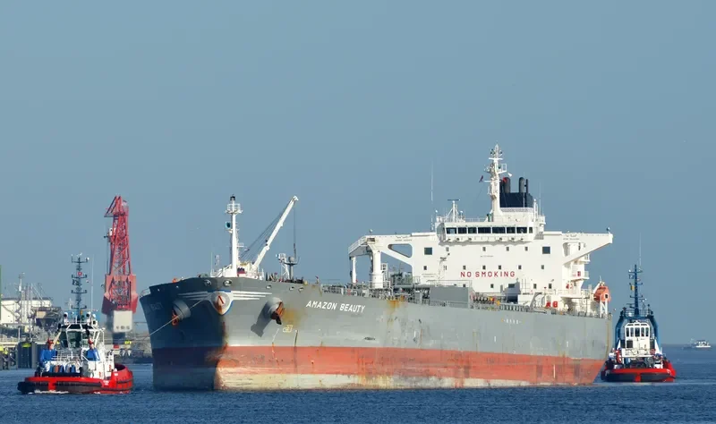 AMAZON BEAUTY Tanker IMO 9275969 photo 9
