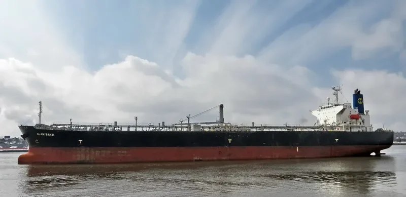 ERAWAN 10 Tanker IMO 9275983 photo 4