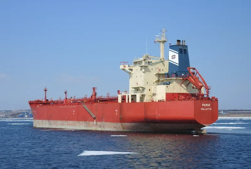 PAMIR Tanker IMO 9276028 photo 8