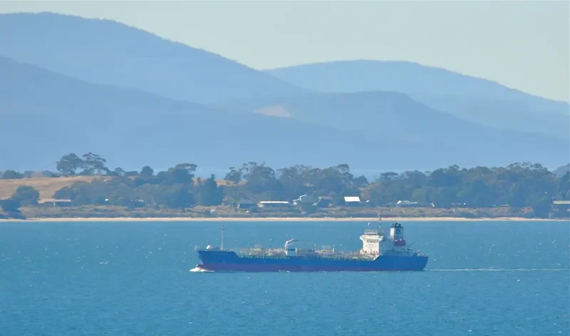 TIGER PROSPERITY Tanker IMO 9276224 photo 9