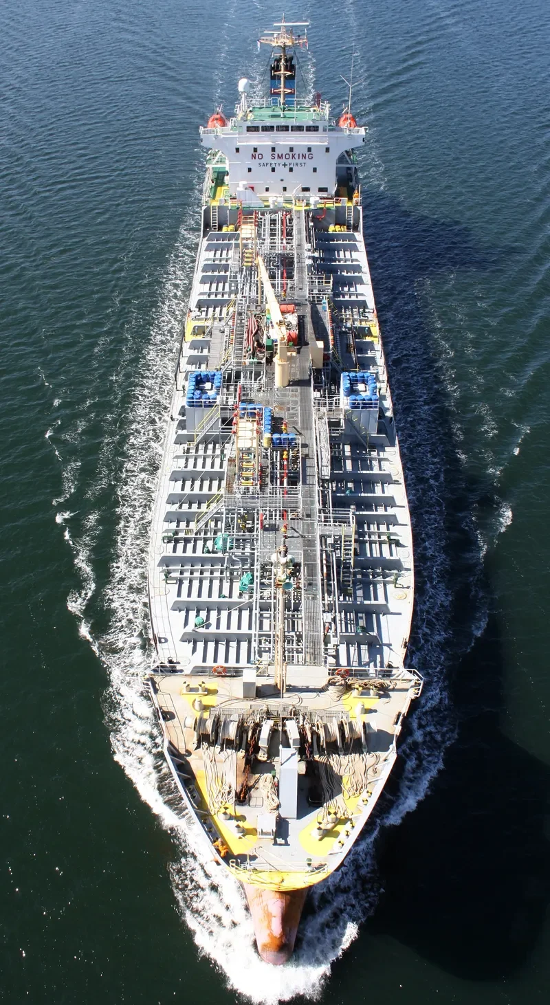 EASTERN LIBERTY Tanker IMO 9276236 photo 6