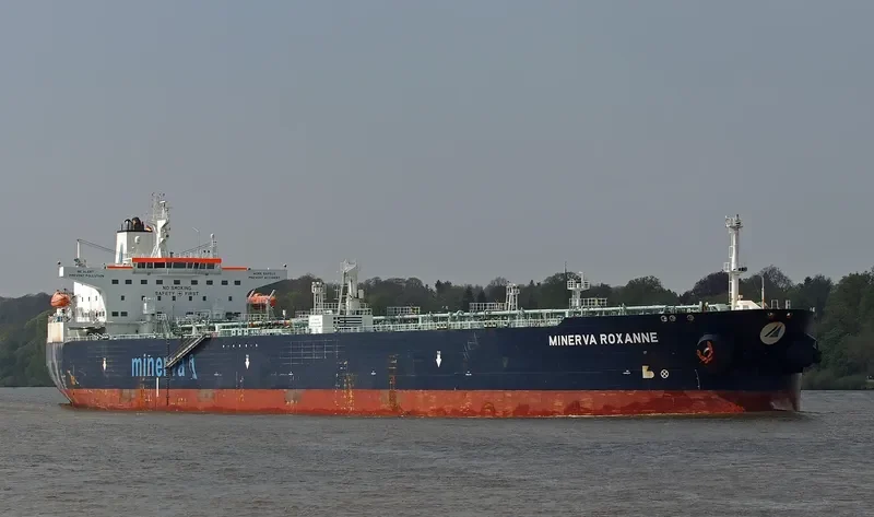 MINERVA ROXANNE Tanker IMO 9276585 photo 2