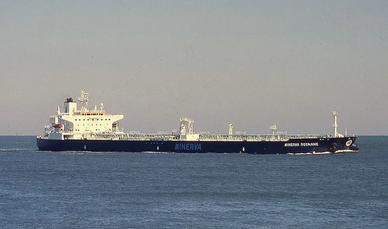 MINERVA ROXANNE Tanker IMO 9276585 photo 9
