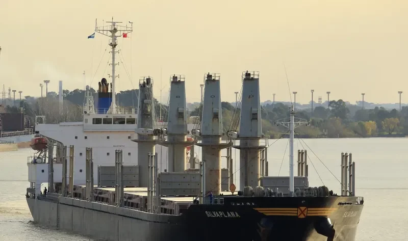 AGIA MARINA Bulk Carrier IMO 9276743 photo 4