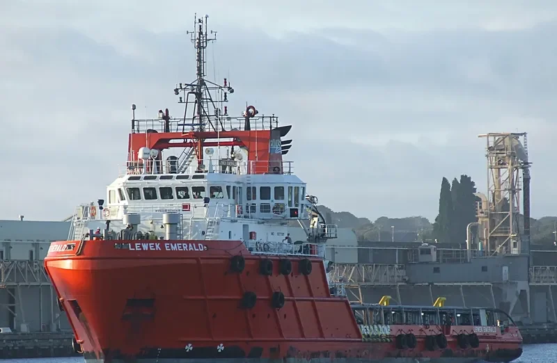 LEWEK EMERALD Offshore Vessel IMO 9277125