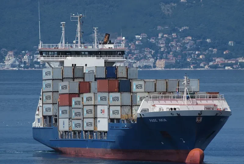 HELGA Container Ship IMO 9277395 photo 8