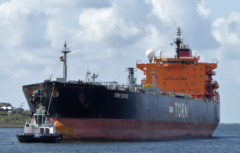 TORM ESTRID Tanker IMO 9277723 photo 6