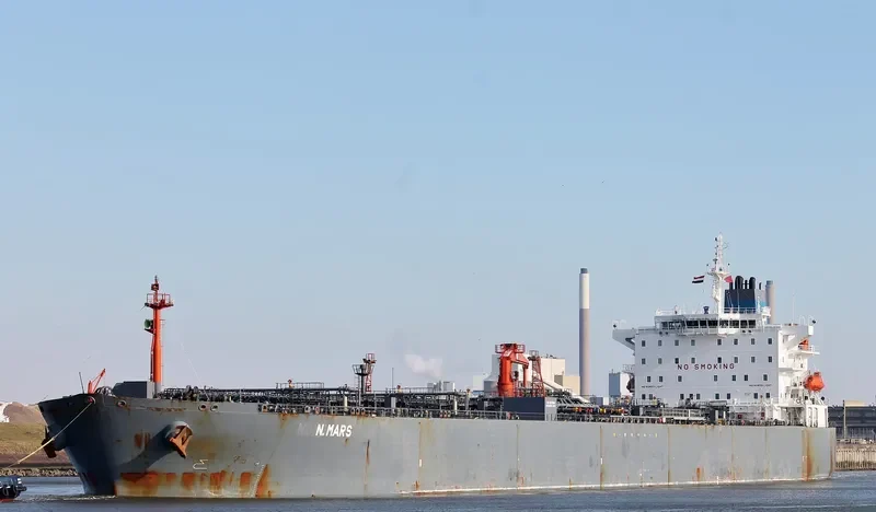 LEA Tanker IMO 9277759 photo 9
