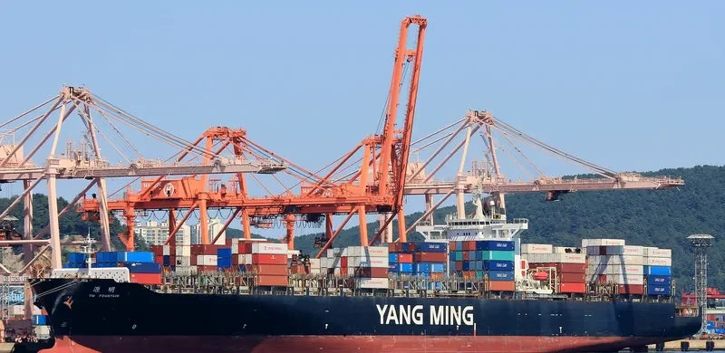 YM FOUNTAIN Container Ship IMO 9278090 photo 7