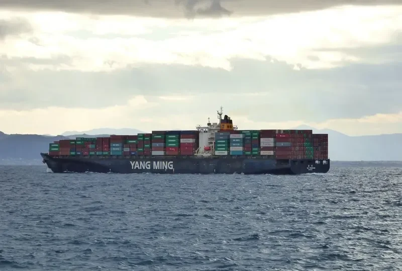 YM FOUNTAIN Container Ship IMO 9278090 photo 10