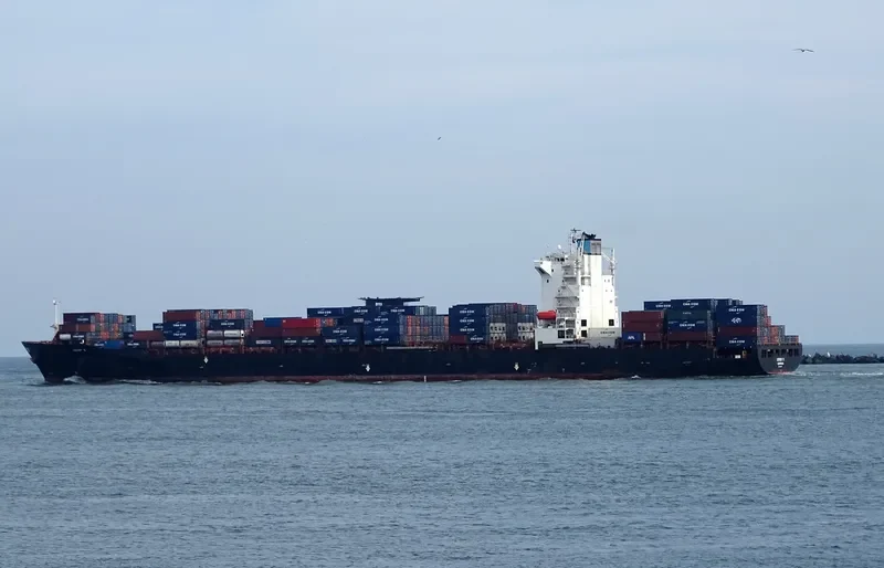 DERBY D Container Ship IMO 9278117 photo 2