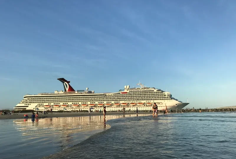 CARNIVAL LIBERTY Passenger Ship IMO 9278181 photo 7