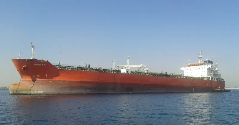 ST ILHAAM Tanker IMO 9278480 photo 7