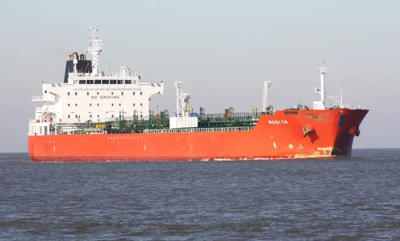 ST ILHAAM Tanker IMO 9278480 photo 8