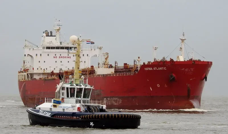WIN SINO Tanker IMO 9278519 photo 2