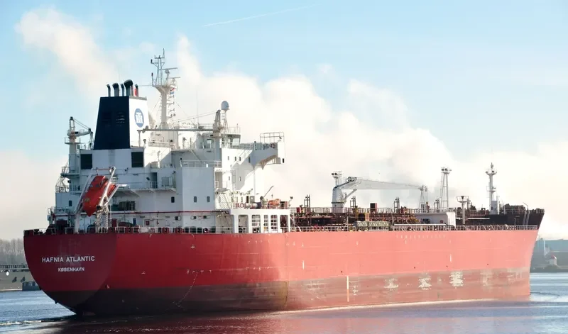 WIN SINO Tanker IMO 9278519 photo 7